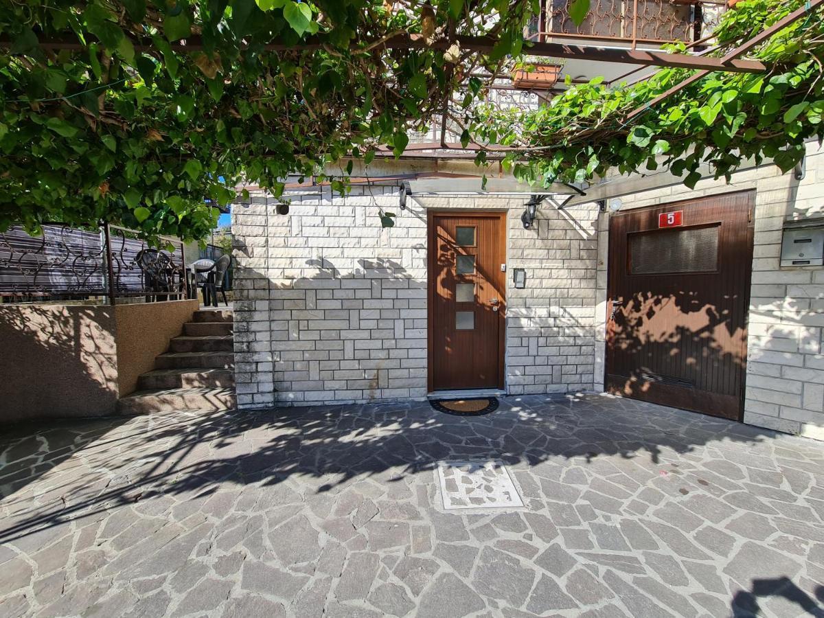 Apartma Pina Apartman Izola Kültér fotó