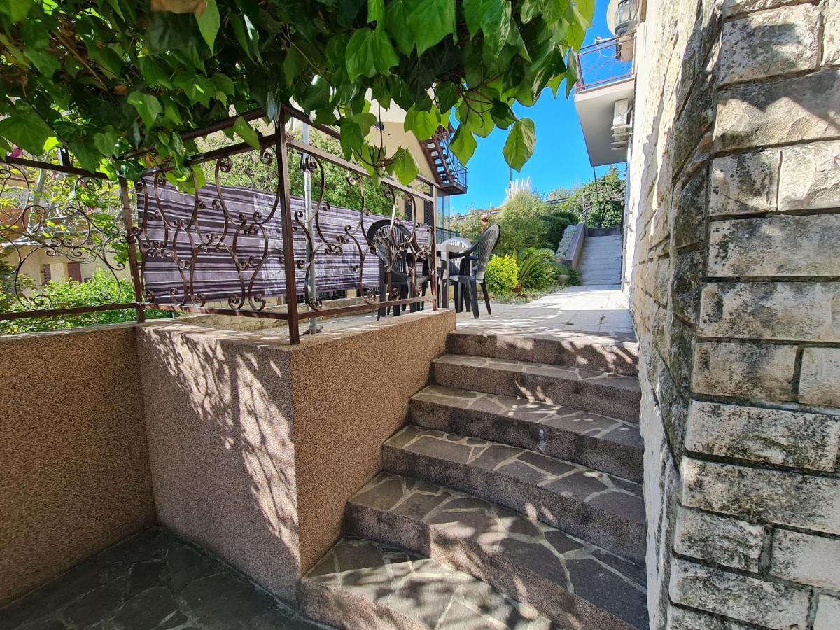 Apartma Pina Apartman Izola Kültér fotó