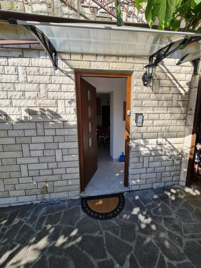 Apartma Pina Apartman Izola Kültér fotó
