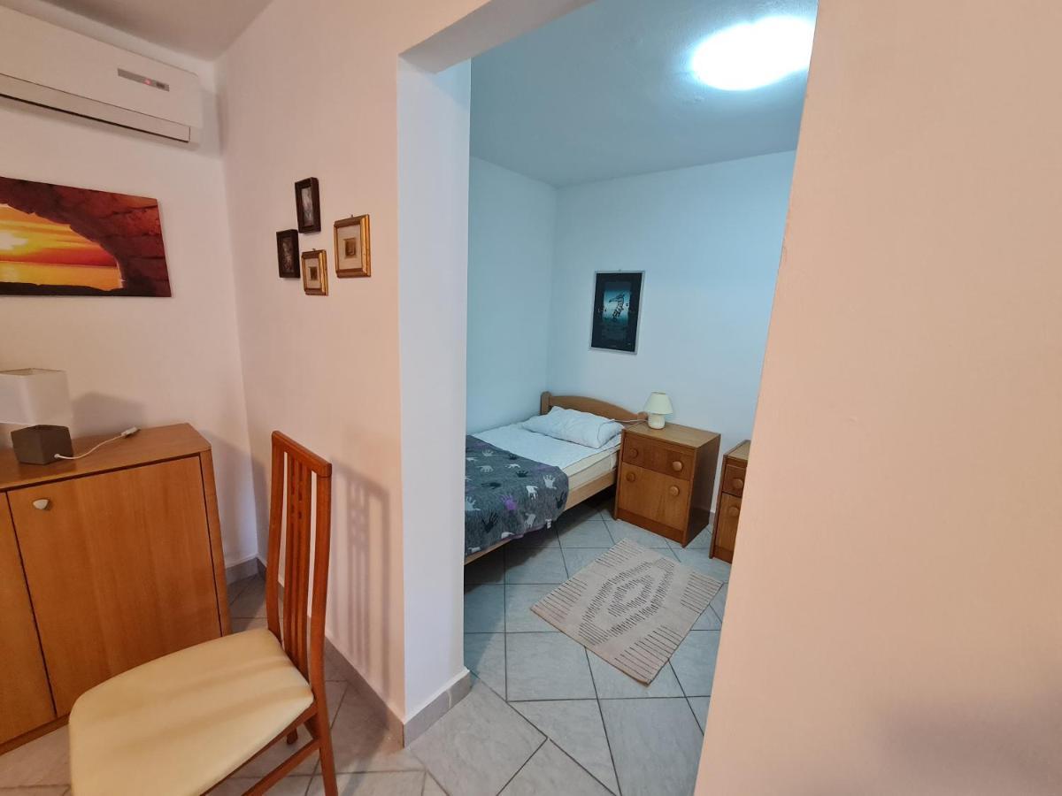 Apartma Pina Apartman Izola Kültér fotó