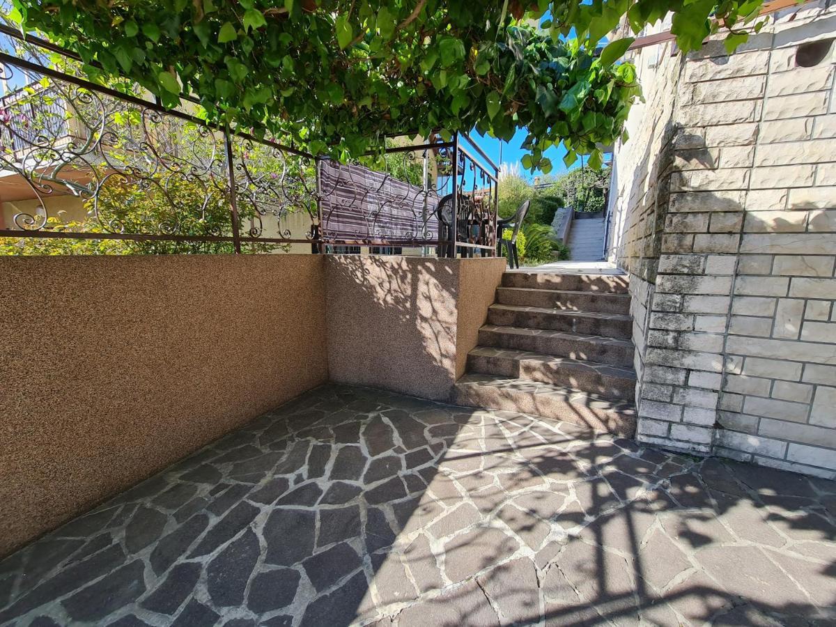 Apartma Pina Apartman Izola Kültér fotó