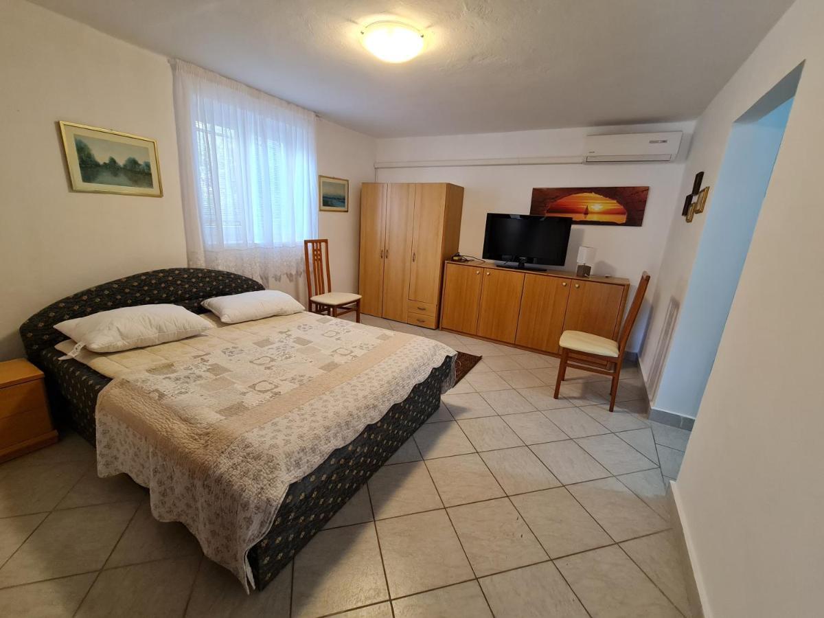Apartma Pina Apartman Izola Kültér fotó